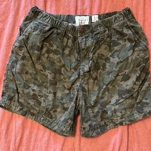 Abercrombie men’s shorts, 4” inseam.